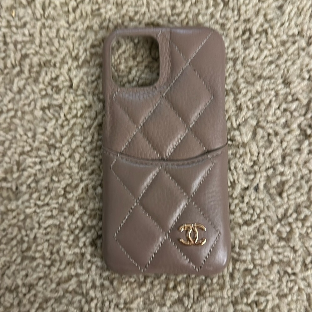 iPhone 12 case with card holder